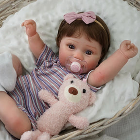Bebe-Reborn-Alessia-Vinil-Siliconado-Macio-48cm-Sonho-Reborn