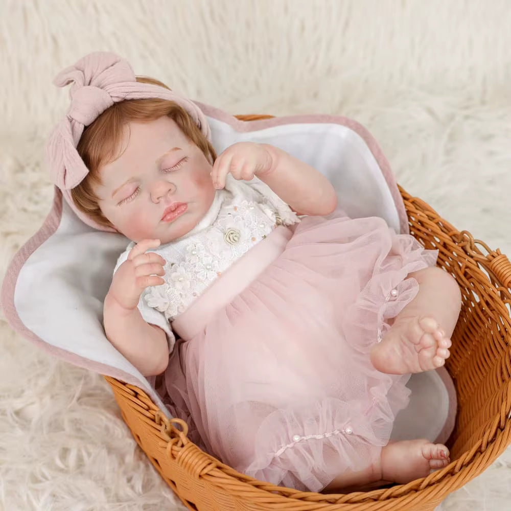 Bebe_Reborn_Realista_Liara_Corpo_de_Pano_e_Vinil_Siliconado_Macio_Sonho_Reborn