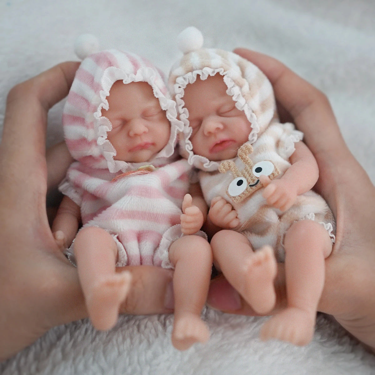 Mini_Bebes_Reborn_Irmaos_Gael_e_Clara_Silicone_Solido_sonho_reborn