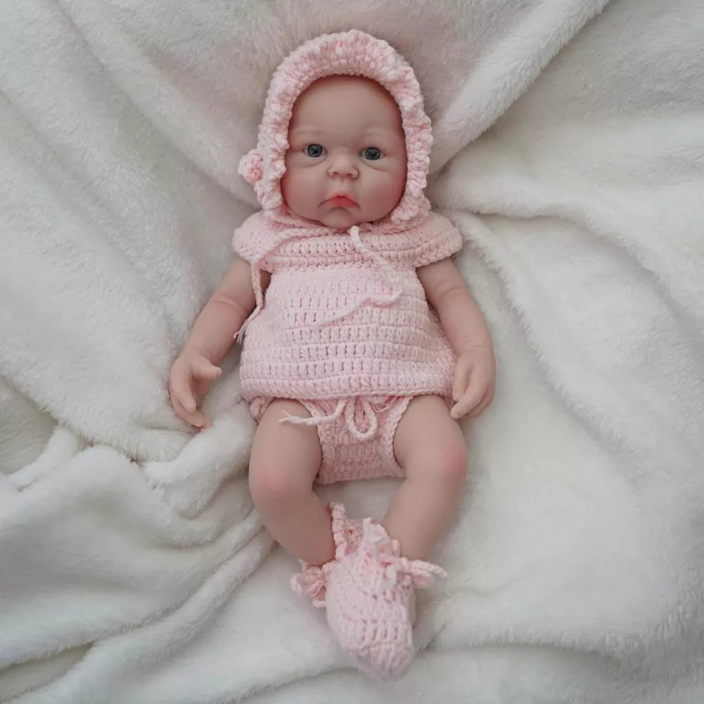 bebe-reborn-hiper-realista-alina-silicone-solido-molinho-35cm-sonho-reborn
