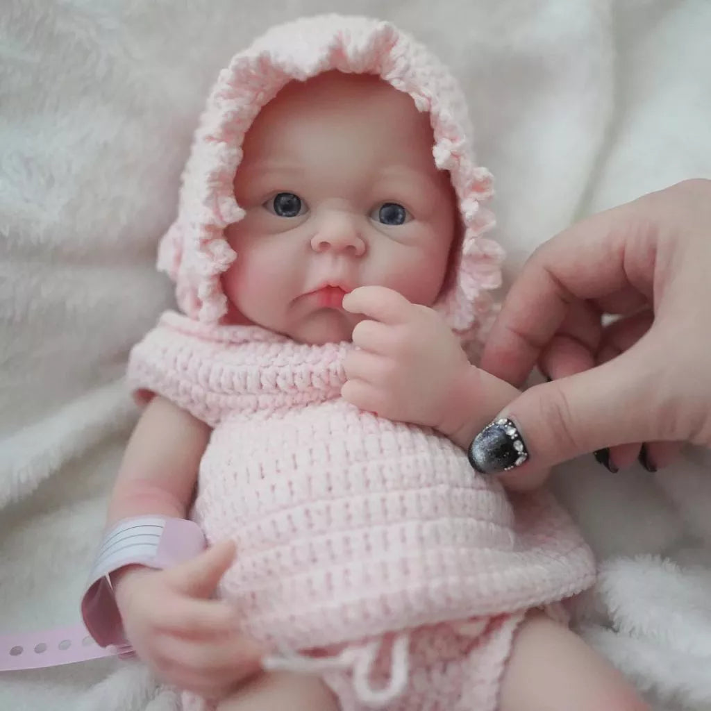 bebe-reborn-hiper-realista-alina-silicone-solido-molinho-35cm-sonho-reborn