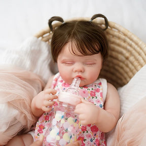 bebe-reborn-realista-samira-vinil-siliconado-macio-48cm-sonho-reborn