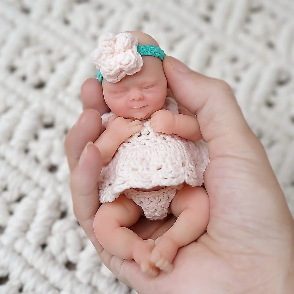 mini-bebe-reborn-liora-silicone-solido-corpo-molinho-10cm-sonho-reborn